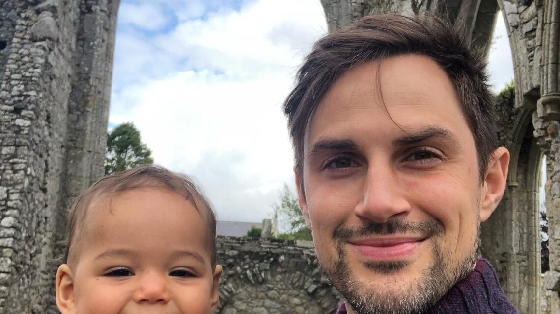 Andrew J. West Biography: Kids, Wife, Net Worth, Siblings, Parents, Height, Ethnicity, Age, Movies, TV Series Andrew J. West Biography: Kids, Wife, Net Worth, Siblings, Parents, Height, Ethnicity, Age, Movies, TV Series