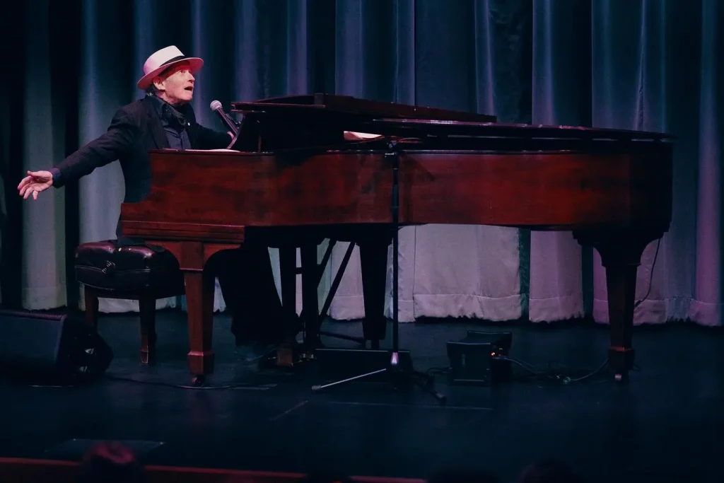 Benmont Tench Biography: Songs, Wife, Children, Net Worth, Siblings, Age, Parents, Height, Ethnicity,