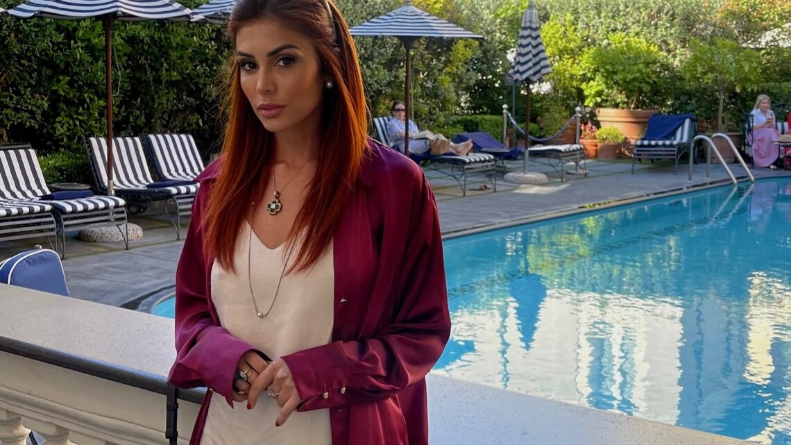 Giulia Latini Biography: Parents, Height, Ethnicity, Age, Net Worth, Siblings, Awards, TV Show, Books, Boyfriend Giulia Latini Biography: Parents, Height, Ethnicity, Age, Net Worth, Siblings, Awards, TV Show, Books, Boyfriend