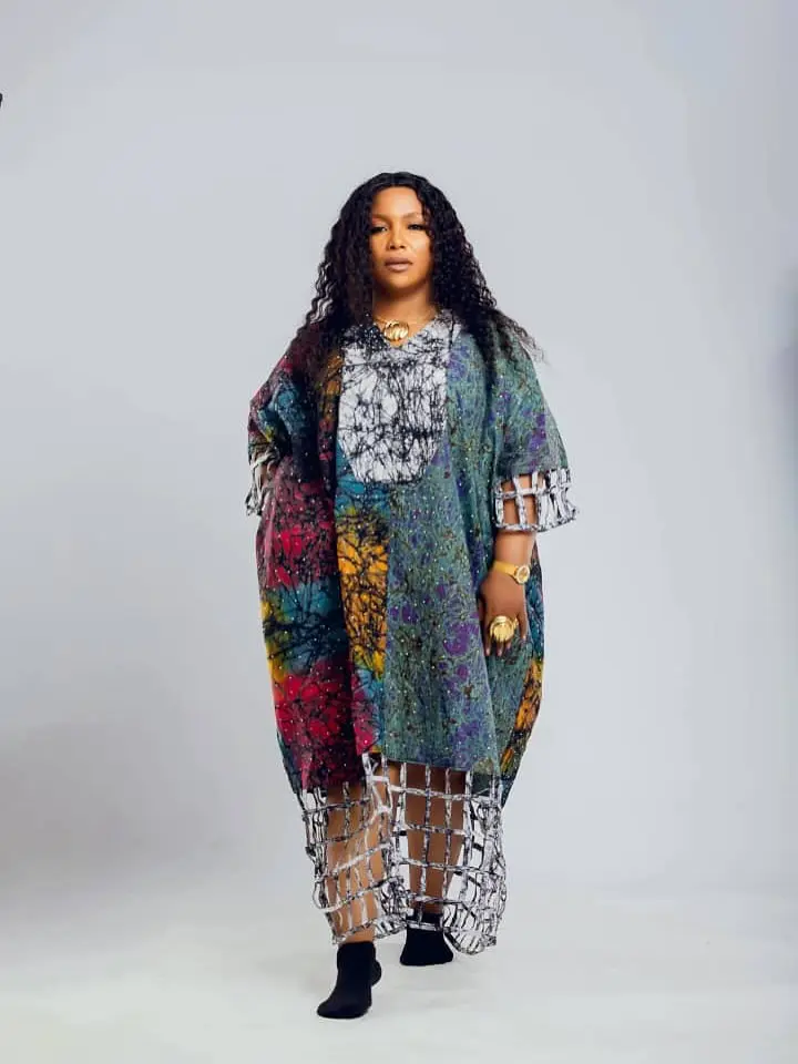 Christina Shusho Biography: Height, Ethnicity, Age, Net Worth, Siblings, Parents, Husband, Children, Songs