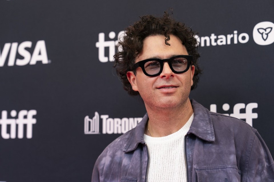 Max Kerman Biography: Age, Net Worth, Siblings, Height, Parent, Songs, Books, Awards Max Kerman Biography: Age, Net Worth, Siblings, Height, Parent, Songs, Books, Awards