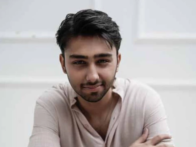 Aashir Wajahat Biography: Spouse, Age, Height, Net Worth, Movies & TV Shows, Family