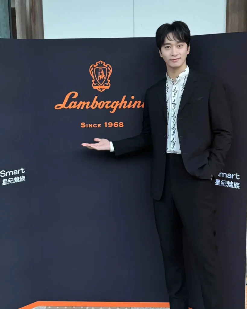 Hwang Chan-sung Biography: Height, Ethnicity, Age, Net Worth, Siblings, Parents, Songs, Movies, Child