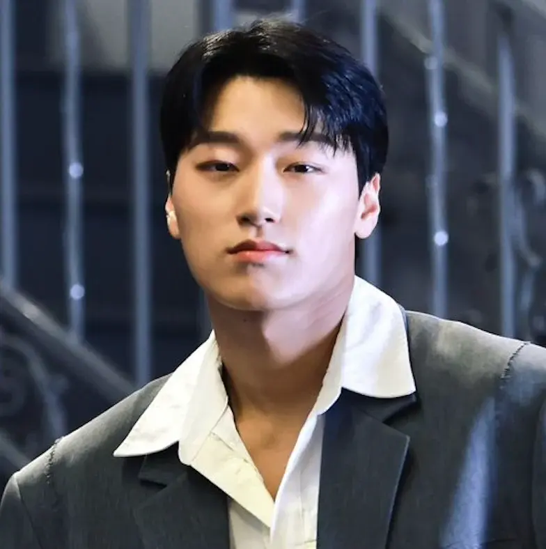 San (Singer) Biography: Songs, Albums, Age, Instagram, Net Worth, Parents, Height, Family