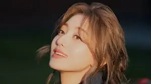 Jihyo Biography: Age, Net Worth, Height, Songs, Family, Awards, Movies