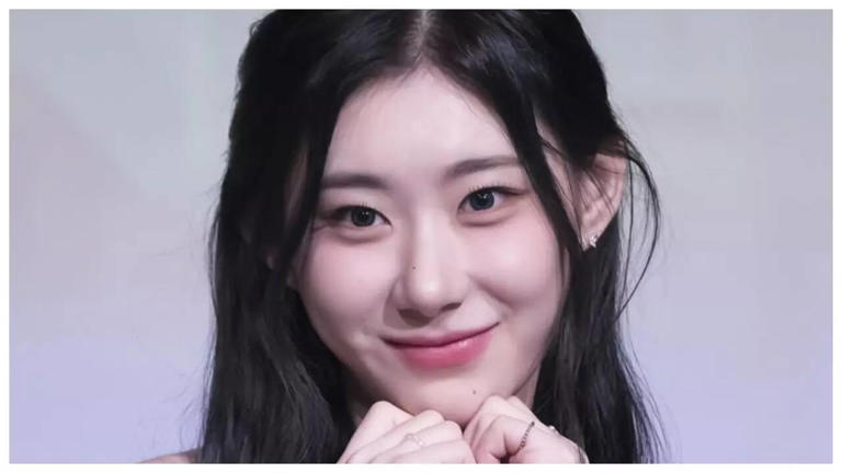 Chaeryeong Biography: Boyfriend, Age, Net Worth, Siblings, Parents, Height, Ethnicity, Songs Chaeryeong Biography: Boyfriend, Age, Net Worth, Siblings, Parents, Height, Ethnicity, Songs