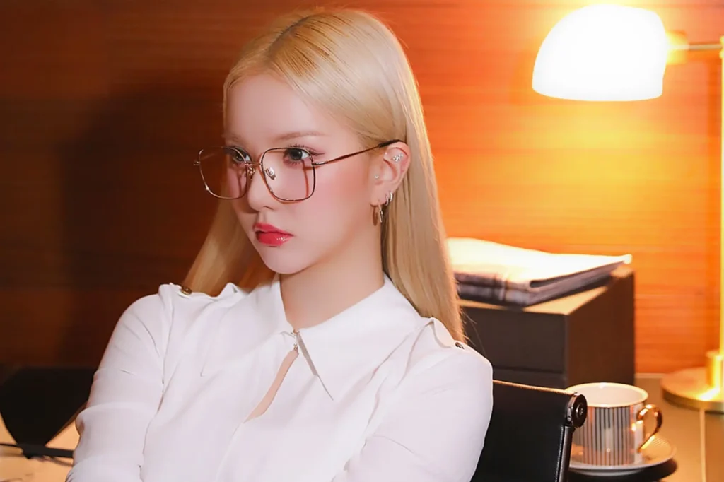 Eunha (singer) Biography: Songs, Net Worth, Age, Instagram, Parents, Siblings, Height, Wikipedia
