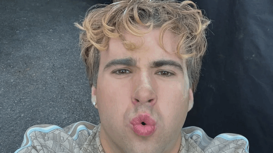 Bartek Kubicki Biography: Net Worth, Age, Parents, Height, Girlfriend, YouTube Bartek Kubicki Biography: Net Worth, Age, Parents, Height, Girlfriend, YouTube