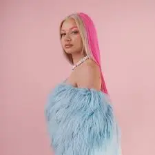 Fausti (influencer) Biography: Net Worth, Age, Boyfriend, Instagram, YouTube, Family, Parents