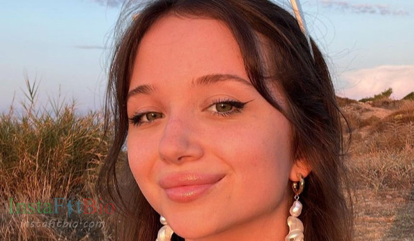 Kinga Banas Biography: Boyfriend, Age, Net Worth, Height, YouTube, Real Name Kinga Banas Biography: Boyfriend, Age, Net Worth, Height, YouTube, Real Name