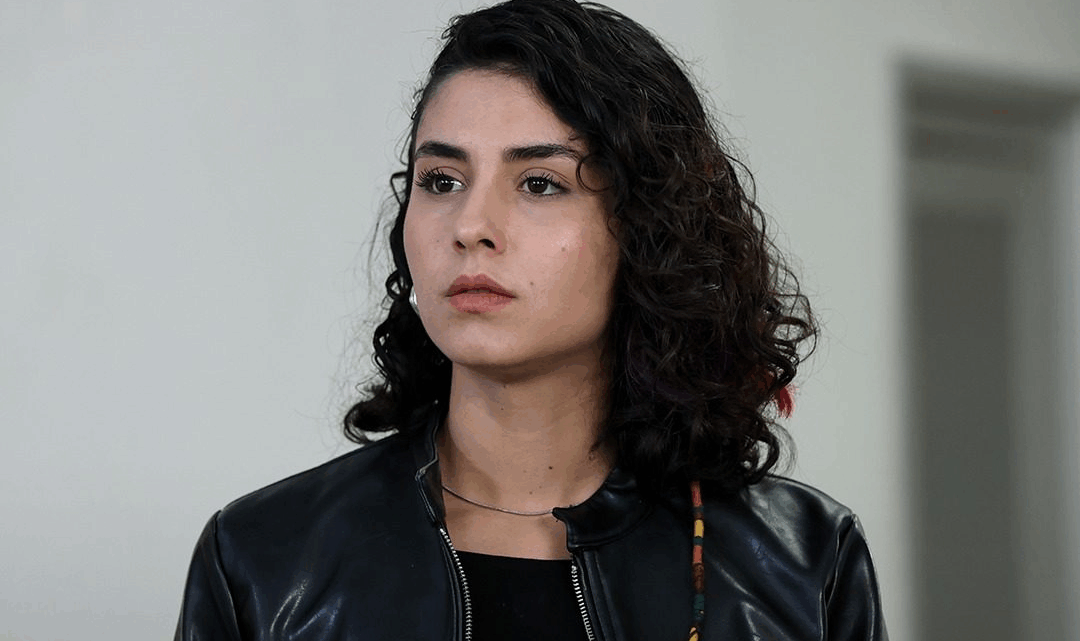 Rojbin Erden Biography: Husband, Nationality, Movies, Religion, Age, Net Worth, Instagram, Height, Parents Rojbin Erden Biography: Husband, Nationality, Movies, Religion, Age, Net Worth, Instagram, Height, Parents