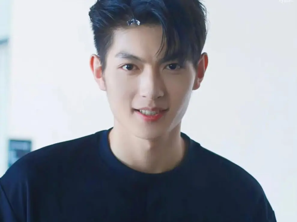 Fan Zhixin Biography: Wife, Age, Children, Net Worth, Movies, Family, Parents