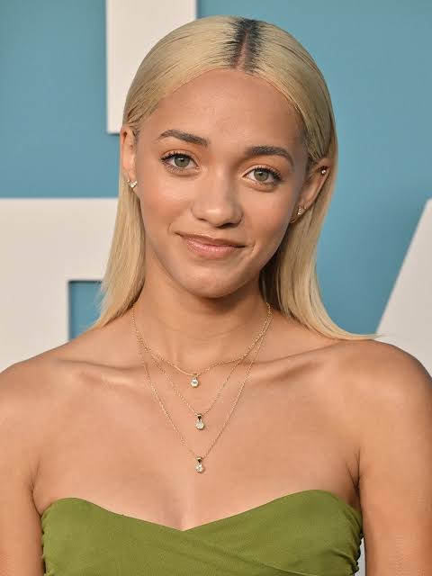 Amirah J Biography: Films, Songs, Awards, Height, Ethnicity, Age, Net Worth, Siblings, Parents Amirah J Biography: Films, Songs, Awards, Height, Ethnicity, Age, Net Worth, Siblings, Parents