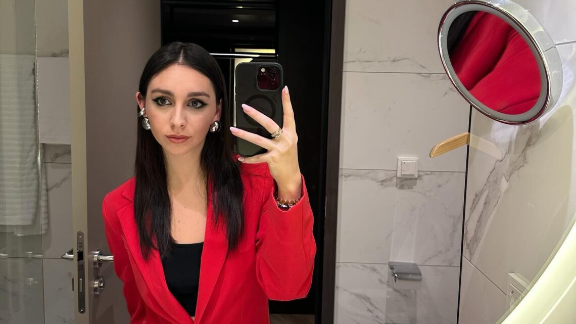 Jacqueline Zanetti Biography: Age, Net Worth, Siblings, Parents, Height, Ethnicity, Boyfriend Jacqueline Zanetti Biography: Age, Net Worth, Siblings, Parents, Height, Ethnicity, Boyfriend