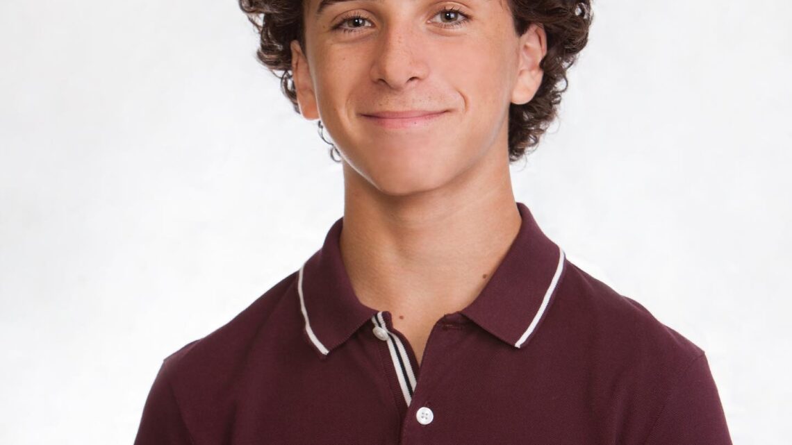 Jason Drucker Biography: Height, Ethnicity, Net Worth, Siblings, Age, Parents, Movies, TV Series, Girlfriend Jason Drucker Biography: Height, Ethnicity, Net Worth, Siblings, Age, Parents, Movies, TV Series, Girlfriend
