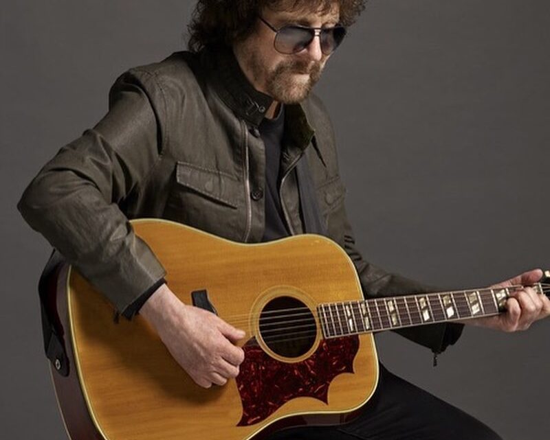 Jeff Lynne Biography: Music, Net Worth, Siblings, Age, Parents, Children, Ethnicity, Wife Jeff Lynne Biography: Music, Net Worth, Siblings, Age, Parents, Children, Ethnicity, Wife