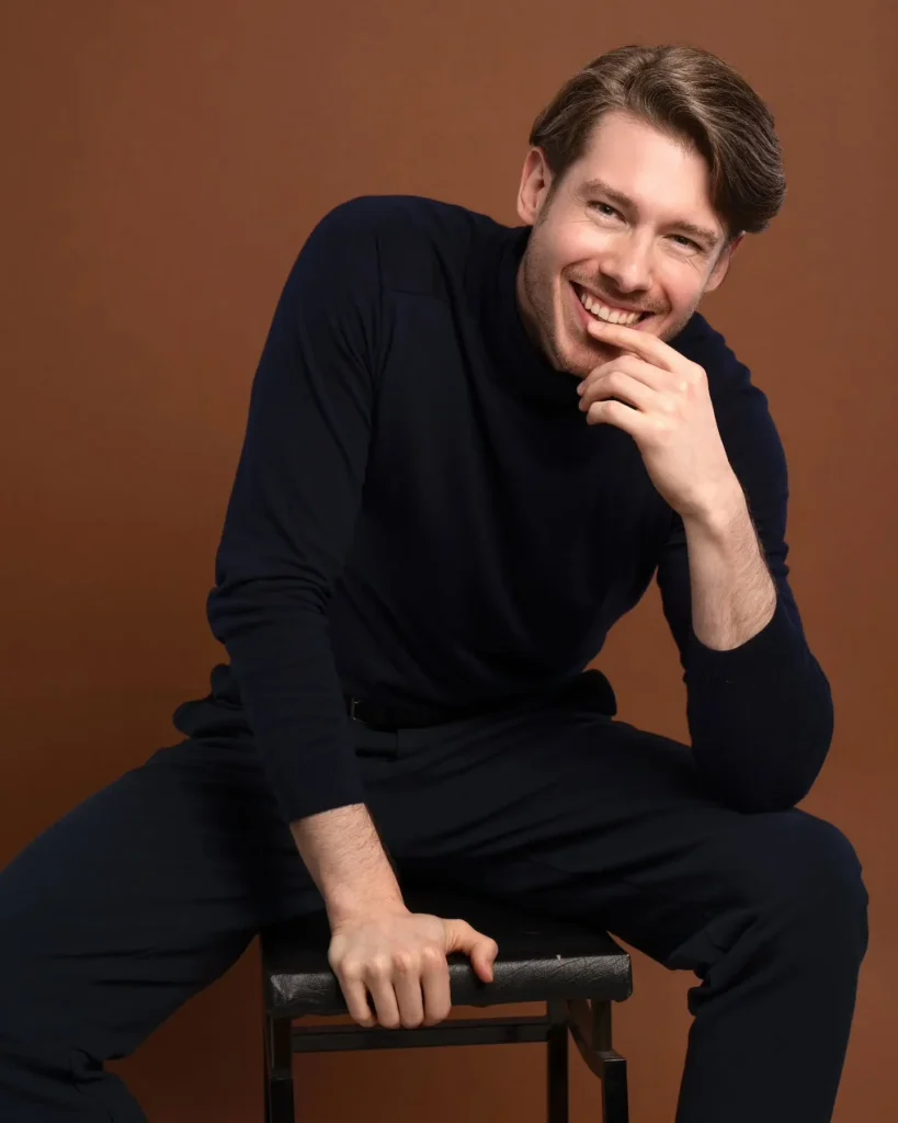 Juan Gerlo Biography: Songs, Age, Parents, Height, Ethnicity, Net Worth, Siblings, Movies, TV Series