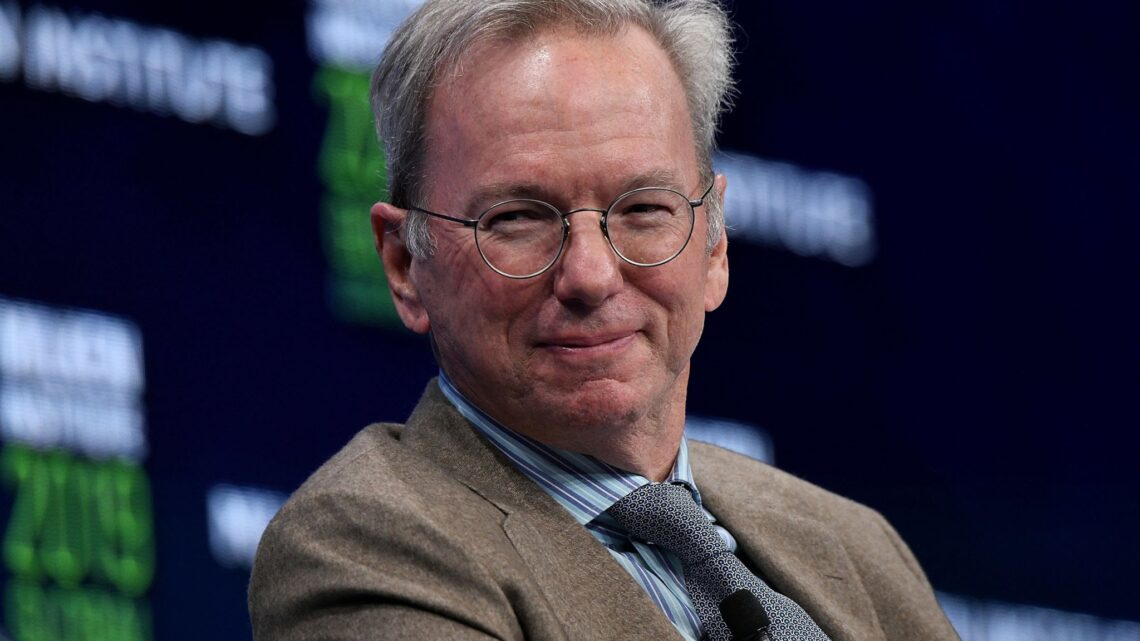 Eric Schmidt Biography: Books, Awards, Wife, Children, Height, Ethnicity, Age, Net Worth, Siblings, Parents, Google Eric Schmidt Biography: Books, Awards, Wife, Children, Height, Ethnicity, Age, Net Worth, Siblings, Parents, Google