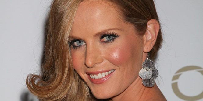 Rebecca Mader Biography: Movies, Husband, Height, Ethnicity, Age, Net Worth, Siblings, Parents