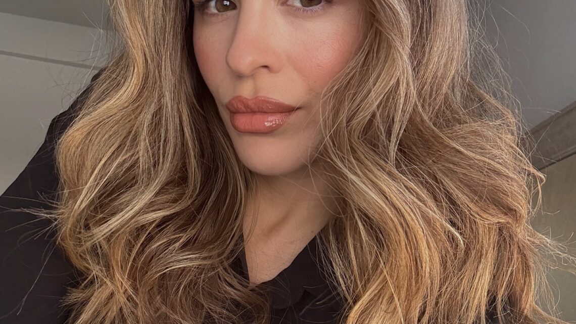 Marina Bastarache Biography: Age, Net Worth, Siblings, Height, Parent, Boyfriend, Films, Awards Marina Bastarache Biography: Age, Net Worth, Siblings, Height, Parent, Boyfriend, Films, Awards
