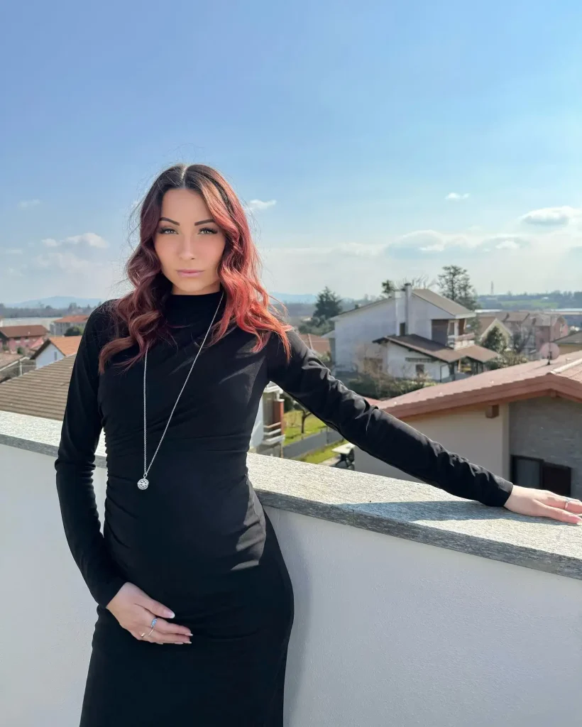 Martina Picardi Biography: Height, Ethnicity, Age, Net Worth, Siblings, Parents, Boyfriend, Awards, Books