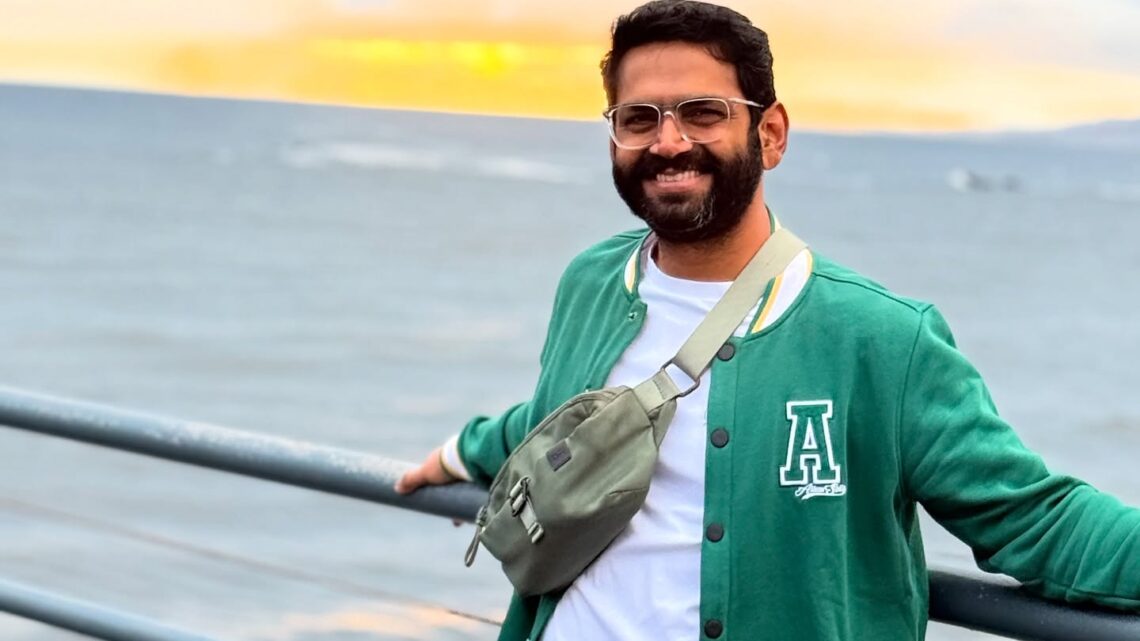 Sharib Hashmi Biography: Ethnicity, Net Worth, Siblings, Age, Parents, Height, Movies, Wife, Kids Sharib Hashmi Biography: Ethnicity, Net Worth, Siblings, Age, Parents, Height, Movies, Wife, Kids