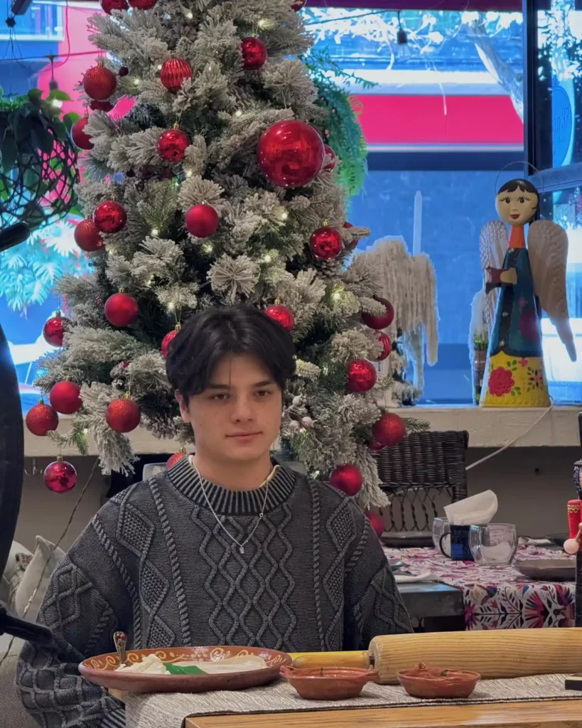 Violeta Isfel’s son Omar Isfel Biography: Height, Ethnicity, Age, Net Worth, Siblings, Parents, Music
