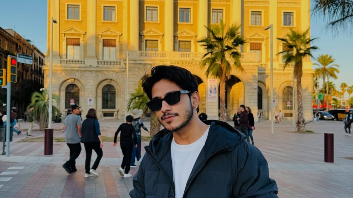 Purav Jha Biography: Height, Ethnicity, Age, Net Worth, Siblings, Parents, Awards, Movies, Music Purav Jha Biography: Height, Ethnicity, Age, Net Worth, Siblings, Parents, Awards, Movies, Music