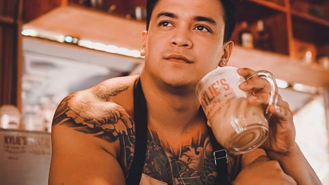 Rob Moya Biography: Movies, Girlfriend, Child, Age, Parents, Height, Ethnicity, Net Worth, Siblings Rob Moya Biography: Movies, Girlfriend, Child, Age, Parents, Height, Ethnicity, Net Worth, Siblings