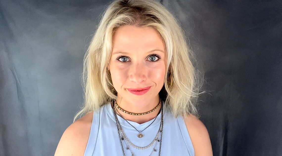 Rose Reynolds Biography: Net Worth, Siblings, Parents, Height, Ethnicity, Age, TV Series, Films Rose Reynolds Biography: Net Worth, Siblings, Parents, Height, Ethnicity, Age, TV Series, Films