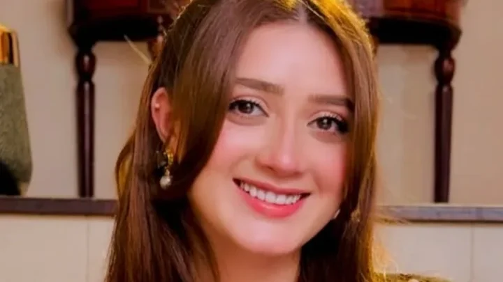 Momina Iqbal Biography: Age, Husband, Net Worth, Movies & TV Shows, Height, Parents, Siblings