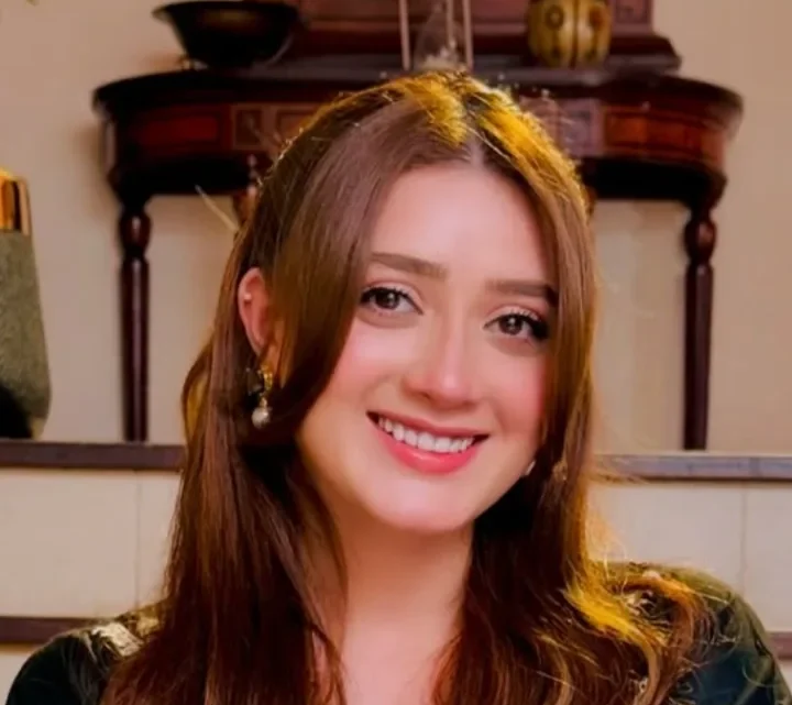 Momina Iqbal Biography: Age, Husband, Net Worth, Movies & TV Shows, Height, Parents, Siblings