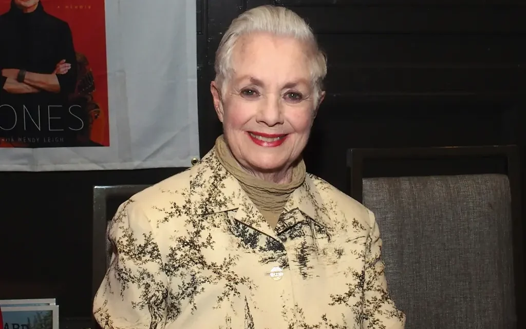 Shirley Jones Biography: Height, Ethnicity, Age, Net Worth, Siblings, Parents, Awards, Books, Films, Songs, Children, Husband Shirley Jones Biography: Height, Ethnicity, Age, Net Worth, Siblings, Parents, Awards, Books, Films, Songs, Children, Husband