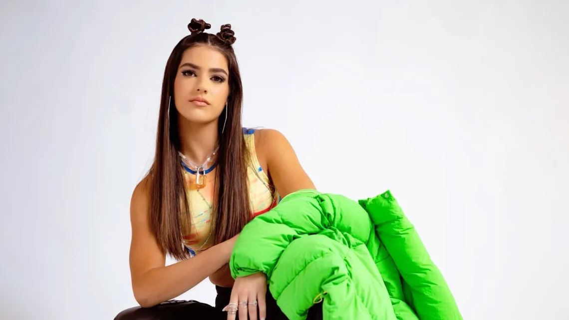 B Lou Biography: Age, Net Worth, Music, YouTube, Height, Career, ZIAS!