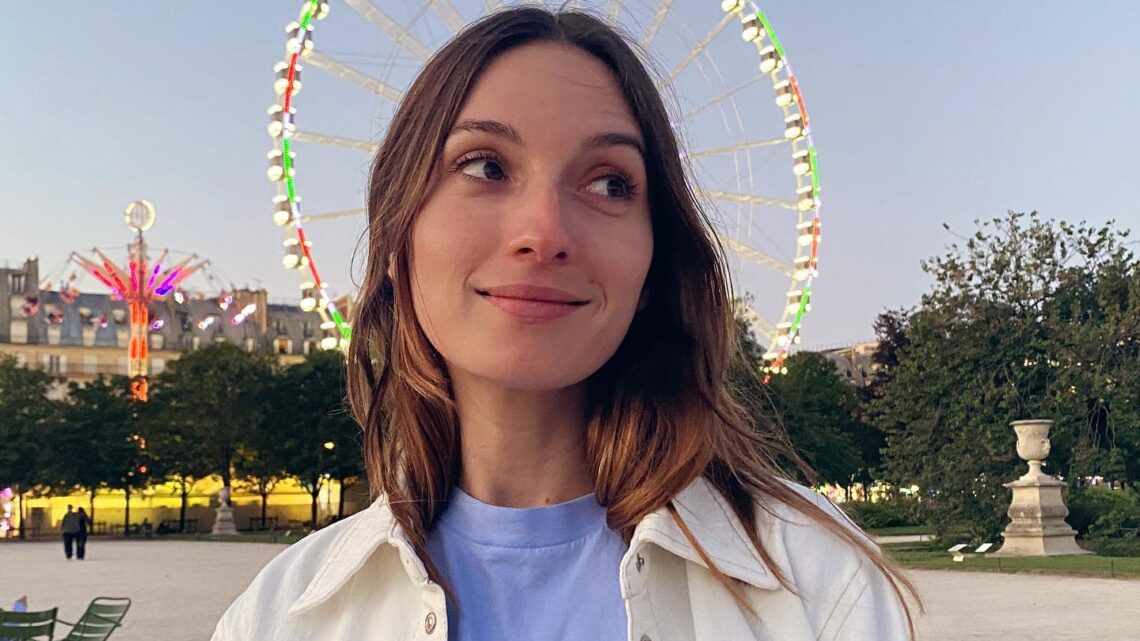María Valverde Biography: Pictures, Siblings, Age, Parents, Net Worth, Height, Ethnicity, Boyfriend, Awards María Valverde Biography: Pictures, Siblings, Age, Parents, Net Worth, Height, Ethnicity, Boyfriend, Awards
