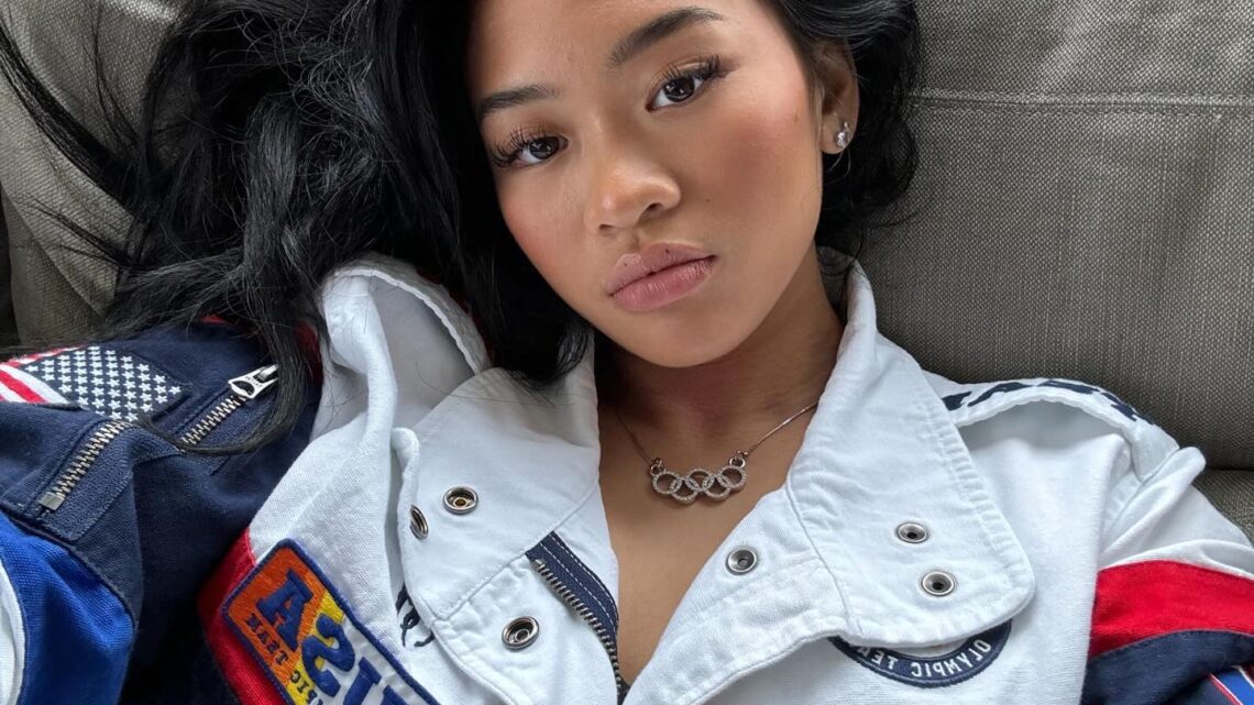 Sunisa Lee Biography: Age, Net Worth, Siblings, Height, Parent, Step Father, Awards, Film, Boyfriend Sunisa Lee Biography: Age, Net Worth, Siblings, Height, Parent, Step Father, Awards, Film, Boyfriend