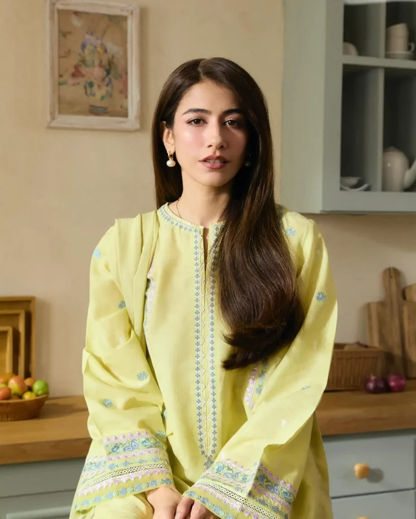 Syra Yousuf Biography: Age, Parents, Siblings, Net Worth, Height, Ethnicity, Movies, Child, TV Drama, Partner