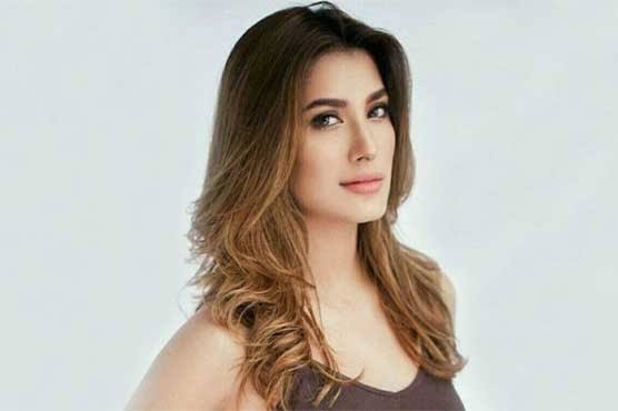 Mehwish Hayat Biography: Movies, Age, Parents, Siblings, Net Worth, Height, Ethnicity, TV Series