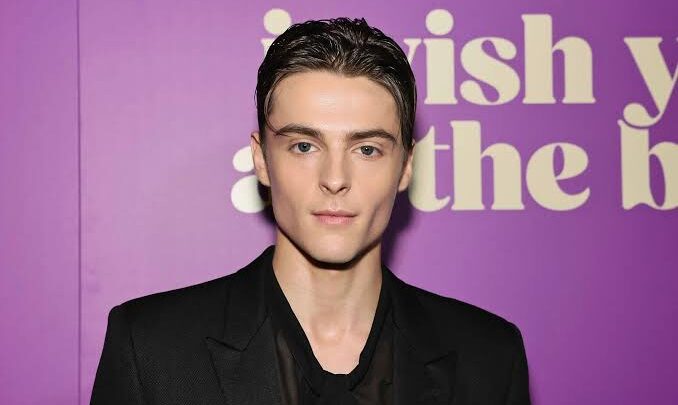 Corey Fogelmanis Biography: Boyfriend, Age, Movies & TV Shows, Net Worth, Height, Parents, Career