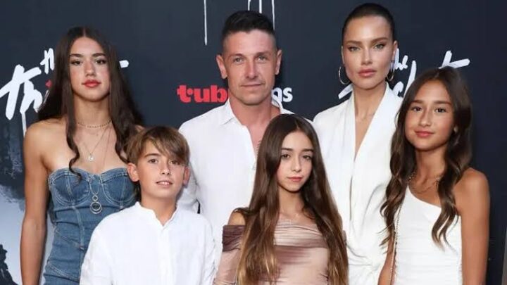 Adriana Lima’s Daughter, Sienna Lima Bio: Parents, Age, Height, Net Worth, Sister, Nationality, Education