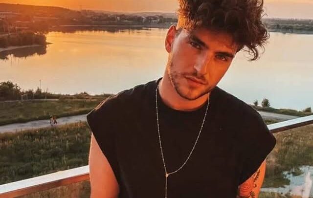 Mădălin Șerban Biography: Siblings, Parents, Height, Ethnicity, Age, Net Worth, Girlfriend, Songs, Movies, YouTube