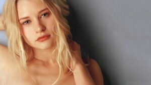 Emilie de Ravin