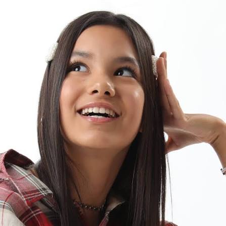 Ana Emilia Biography: Height, Ethnicity, Age, Net Worth, Siblings, Parents, YouTube, Songs