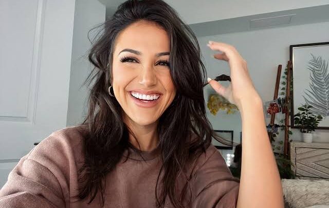 Kat Stickler Biography: Age, Net Worth, Siblings, Parents, Height, Ethnicity, Ex-Husband, Child  