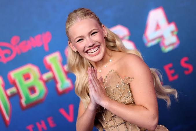 Freya Skye Biography: Height, Ethnicity, Age, Net Worth, Siblings, Mother, Songs, Movies