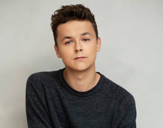 Danick Martineau Biography: Height, Ethnicity, Age, Net Worth, Siblings, Parents, Girlfriend, Songs, TV Shows