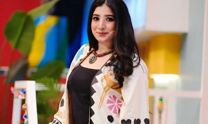 Mariyam Nafees Biography: Age, Husband, Net Worth, Dramas, Baby, Height, Career