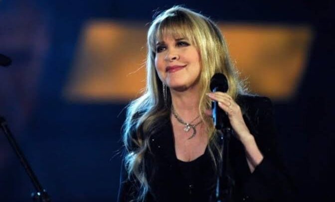 Stevie Nicks Biography: Ethnicity, Net Worth, Siblings, Age, Parents, Height, Husband, Albums, Singles, EPs