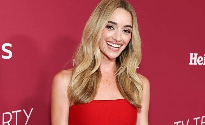 Brianne Howey Biography: Husband, Age, Children, Net Worth, Height, Movies, TV Shows
