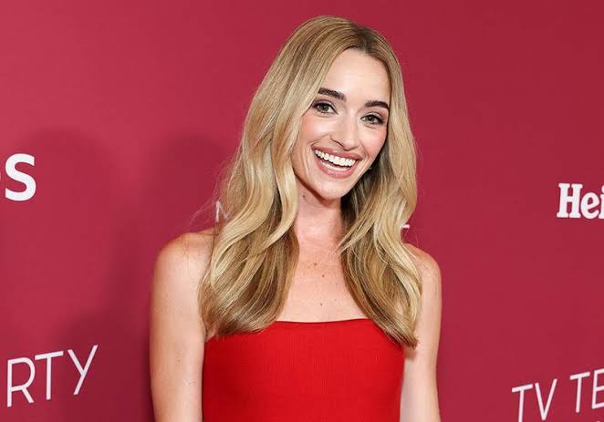 Brianne Howey Biography: Husband, Age, Children, Net Worth, Height, Movies, TV Shows